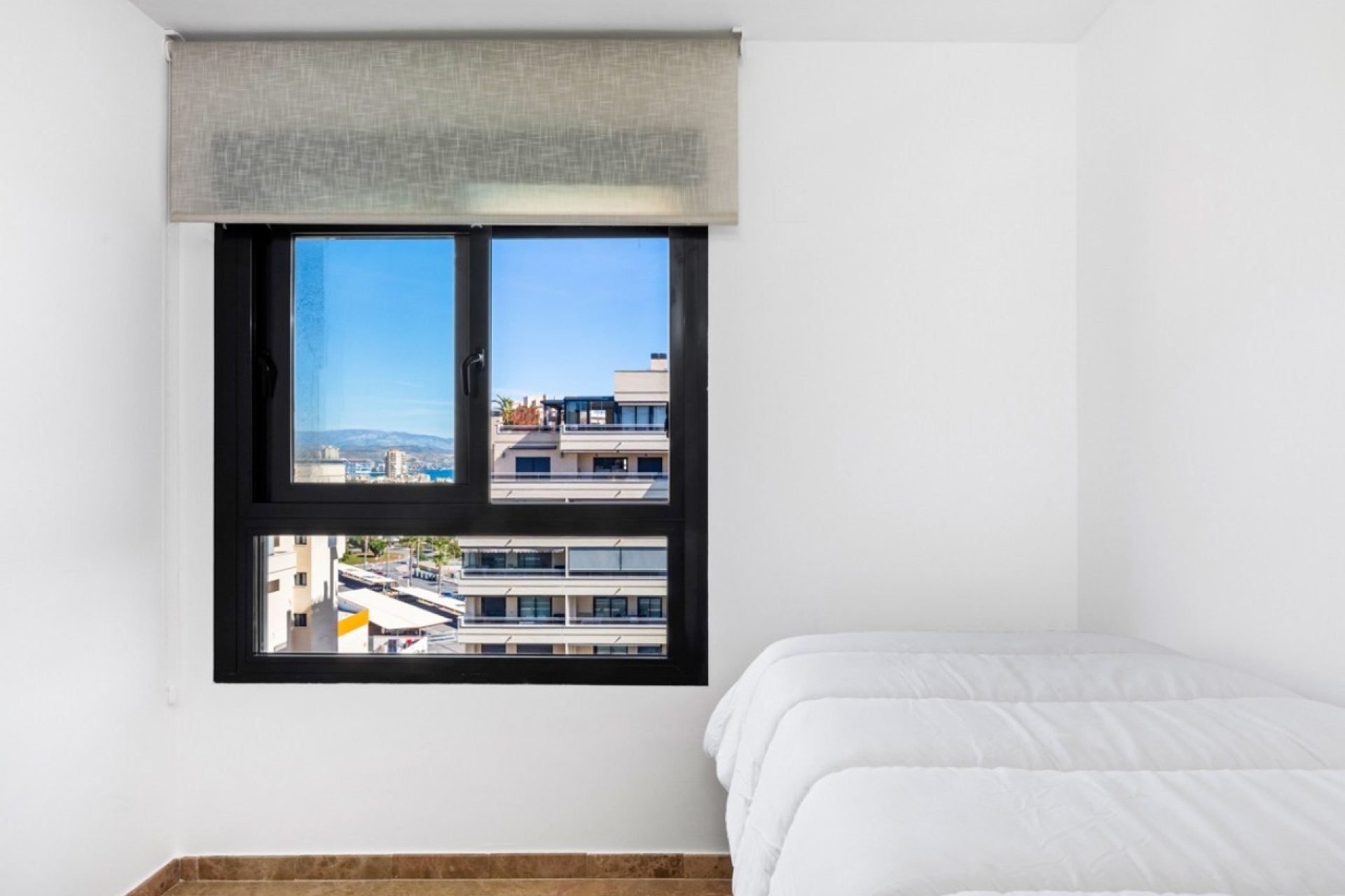 Odsprzedaż - Apartament - Alicante - Alicante (San Juan)