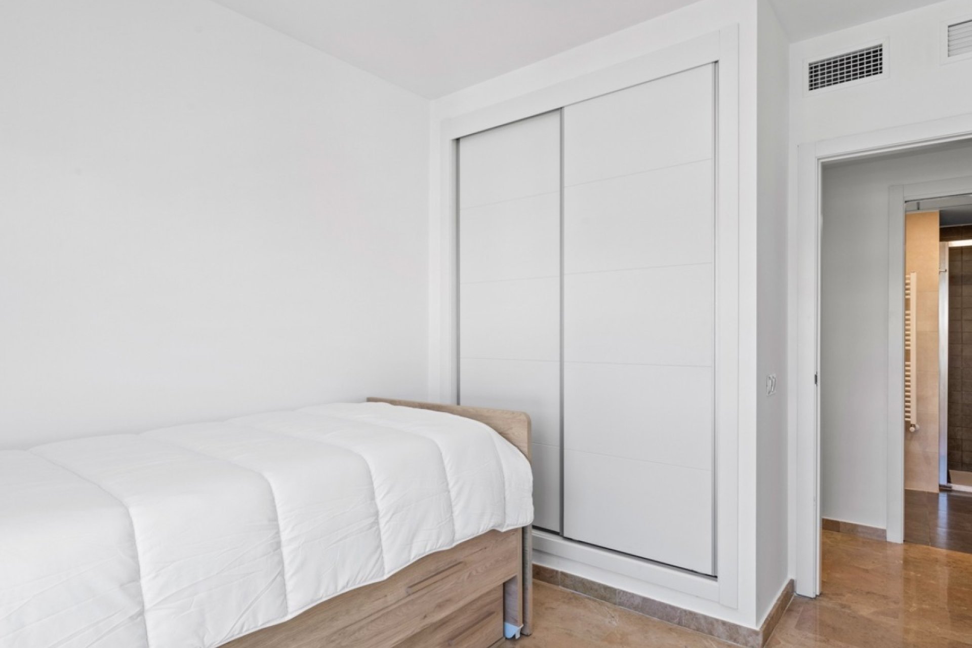 Odsprzedaż - Apartament - Alicante - Alicante (San Juan)