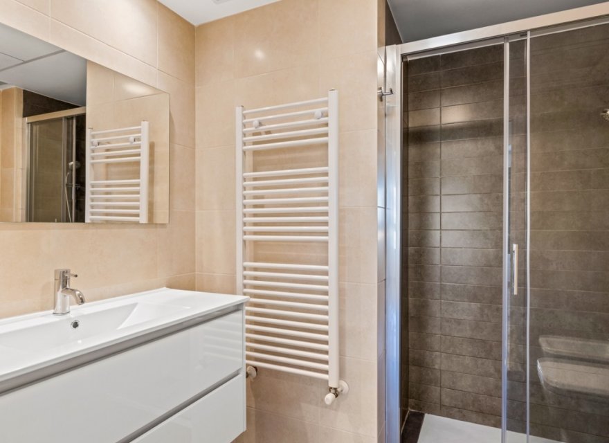 Odsprzedaż - Apartament - Alicante - Alicante (San Juan)