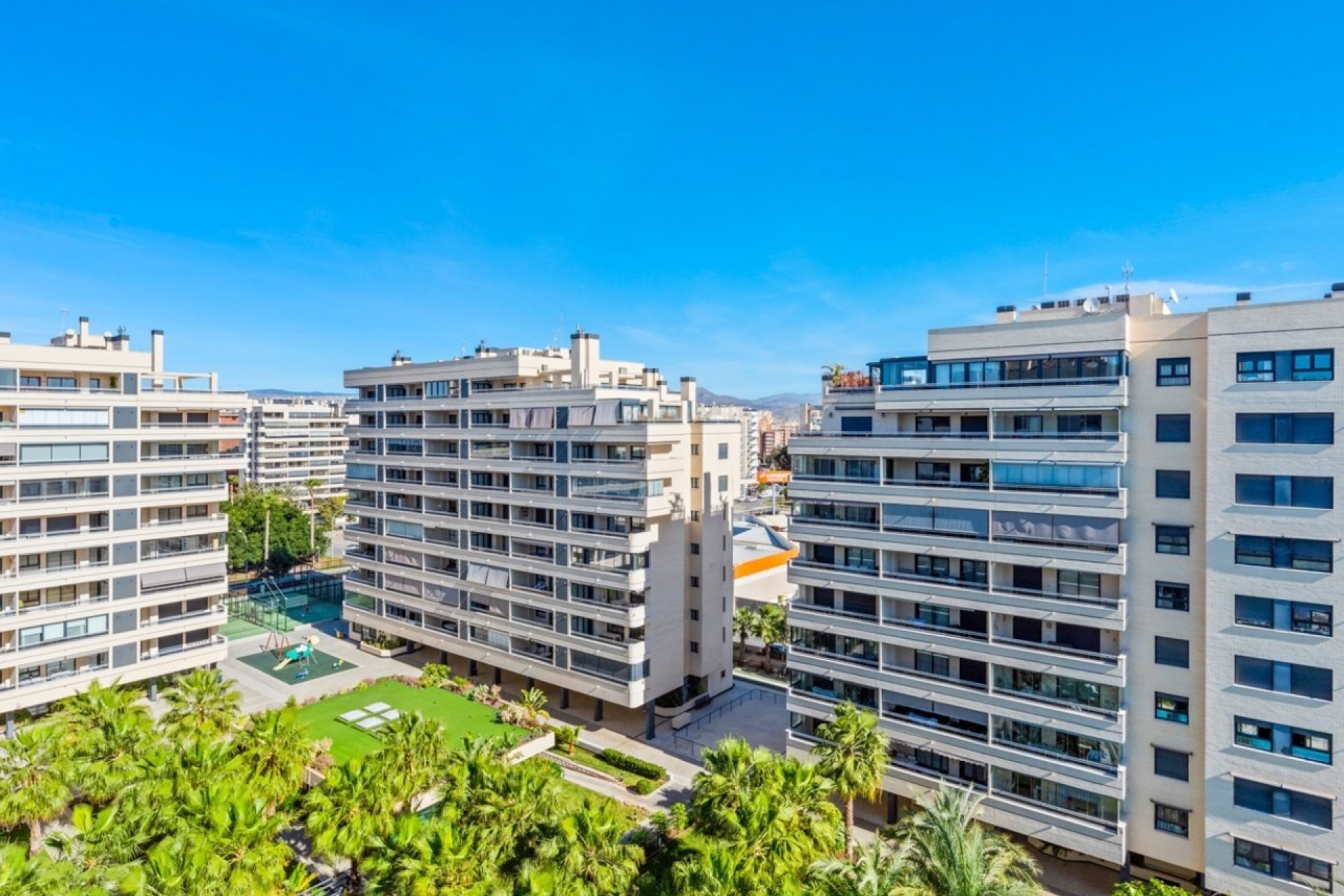 Odsprzedaż - Apartament - Alicante - Alicante (San Juan)