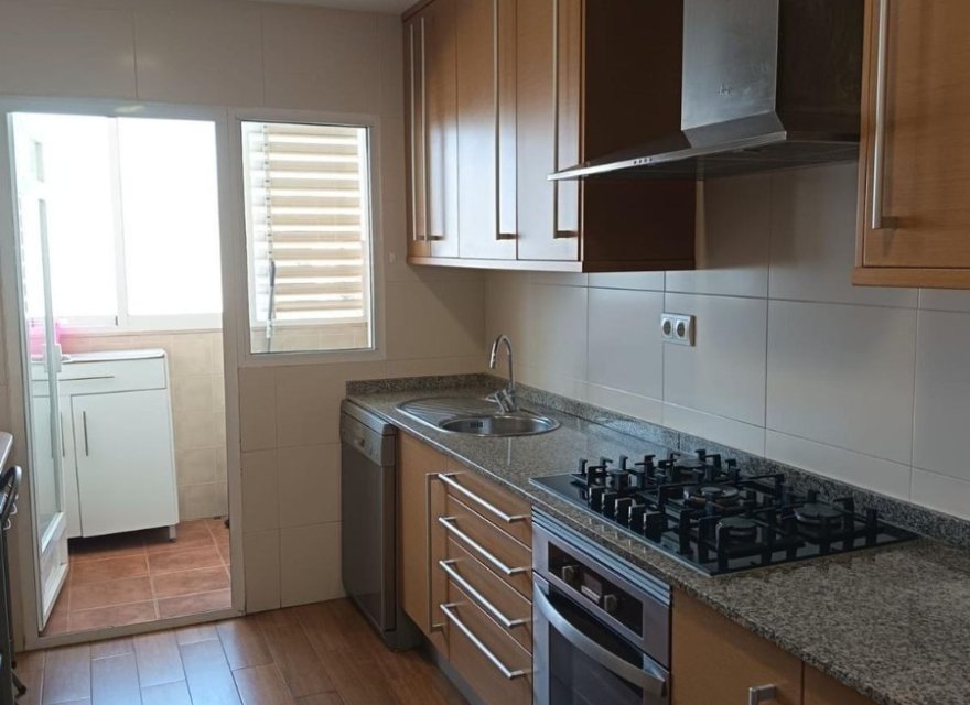Odsprzedaż - Apartament - Alicante - Campoamor