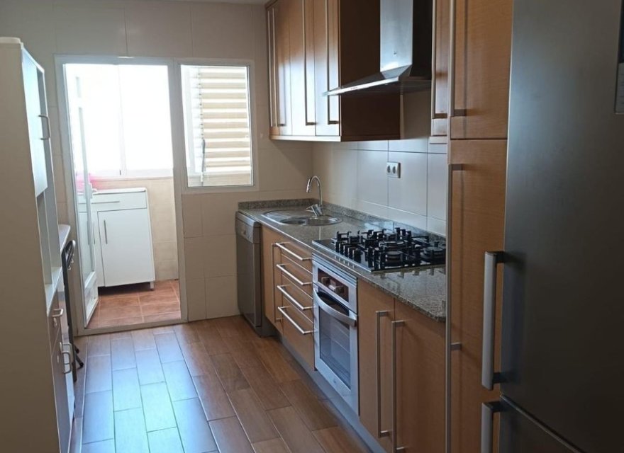 Odsprzedaż - Apartament - Alicante - Campoamor