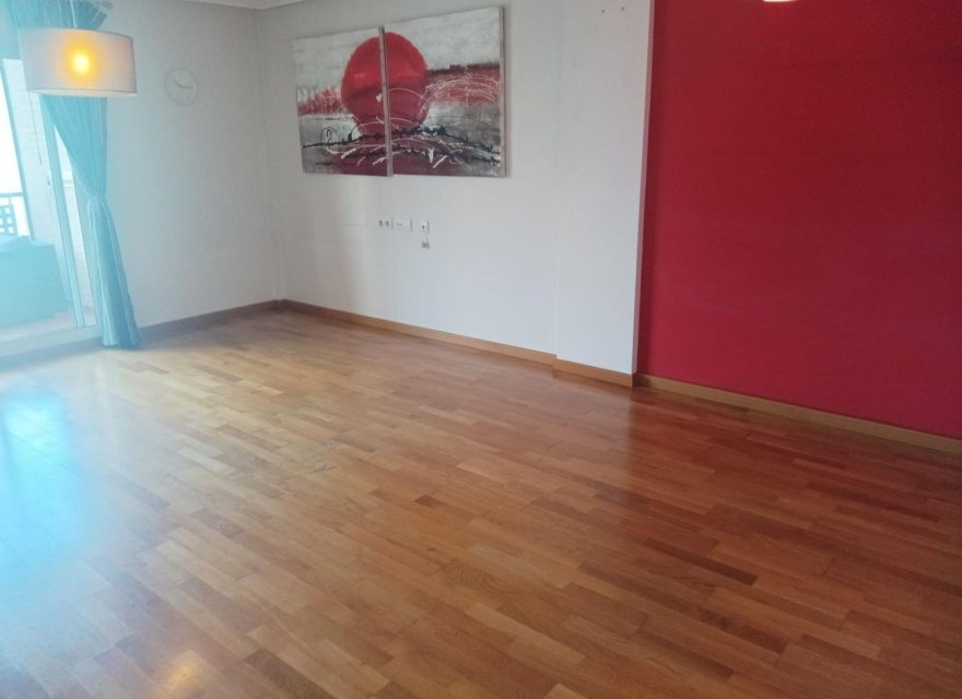 Odsprzedaż - Apartament - Alicante - Campoamor