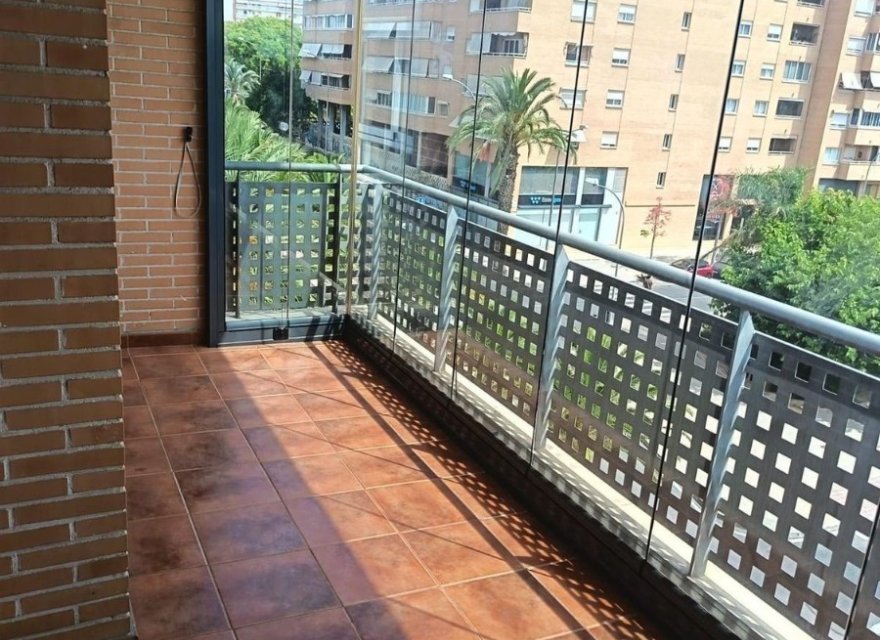 Odsprzedaż - Apartament - Alicante - Campoamor