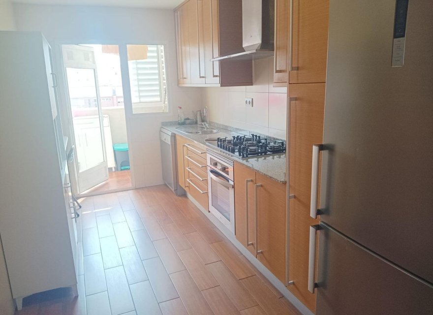 Odsprzedaż - Apartament - Alicante - Campoamor