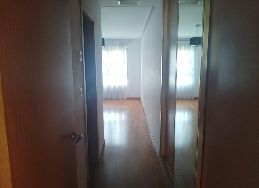 Odsprzedaż - Apartament - Alicante - Campoamor