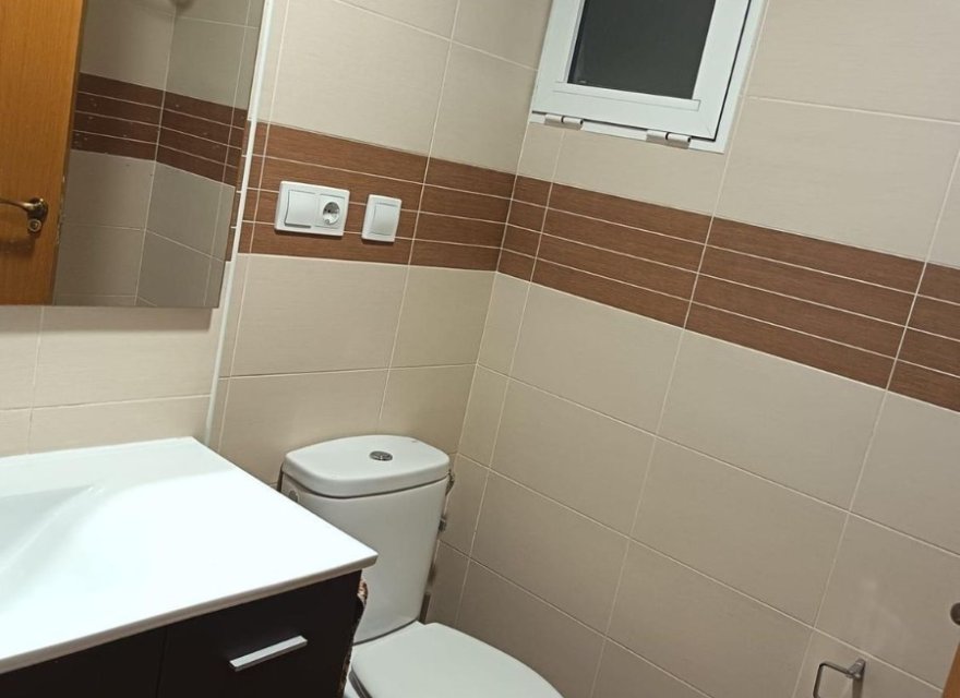 Odsprzedaż - Apartament - Alicante - Campoamor