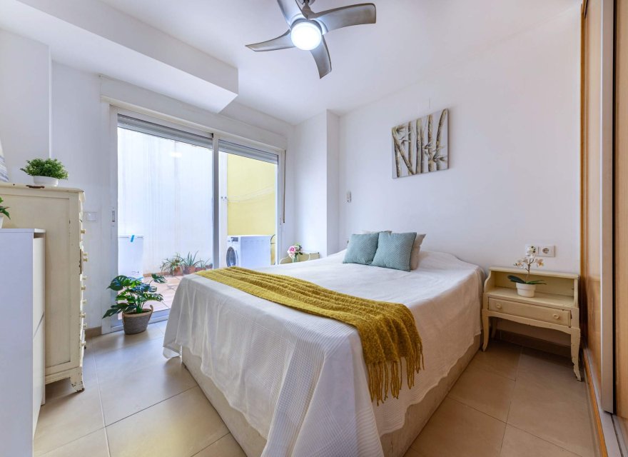 Odsprzedaż - Apartament - Alicante - Carolinas Bajas