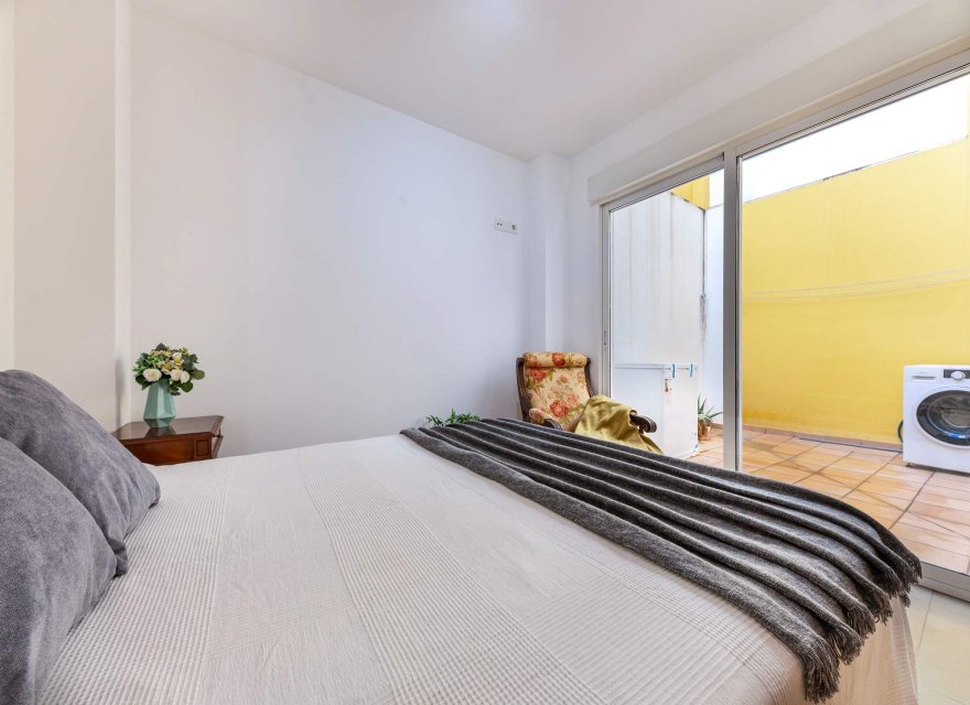 Odsprzedaż - Apartament - Alicante - Carolinas Bajas