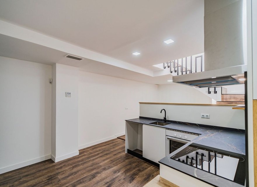 Odsprzedaż - Apartament - Alicante - Casco Histórico-Santa Cruz