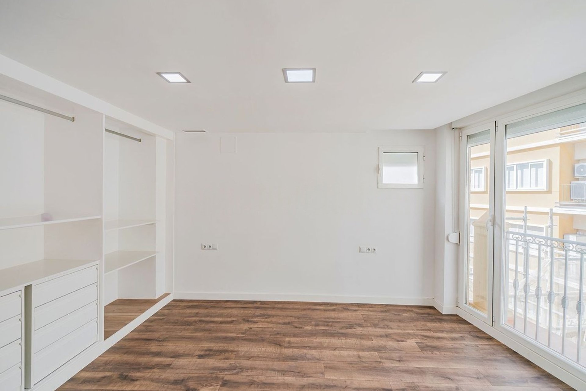 Odsprzedaż - Apartament - Alicante - Casco Histórico-Santa Cruz