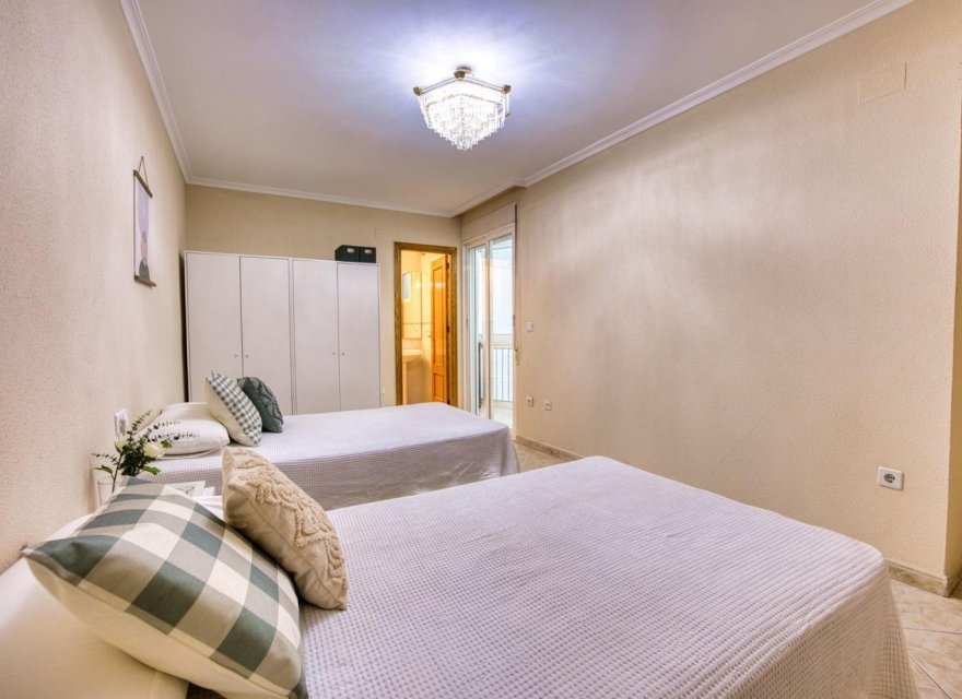 Odsprzedaż - Apartament - Alicante - Centro