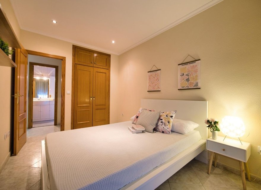 Odsprzedaż - Apartament - Alicante - Centro