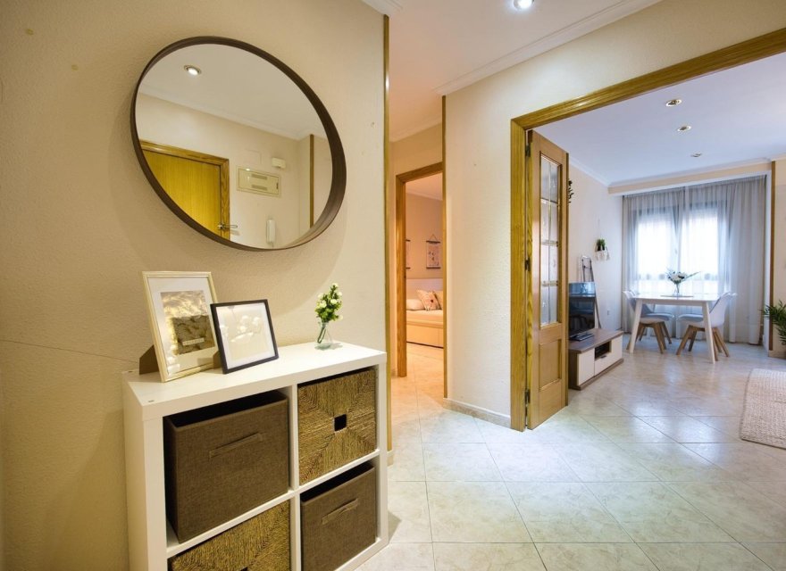 Odsprzedaż - Apartament - Alicante - Centro