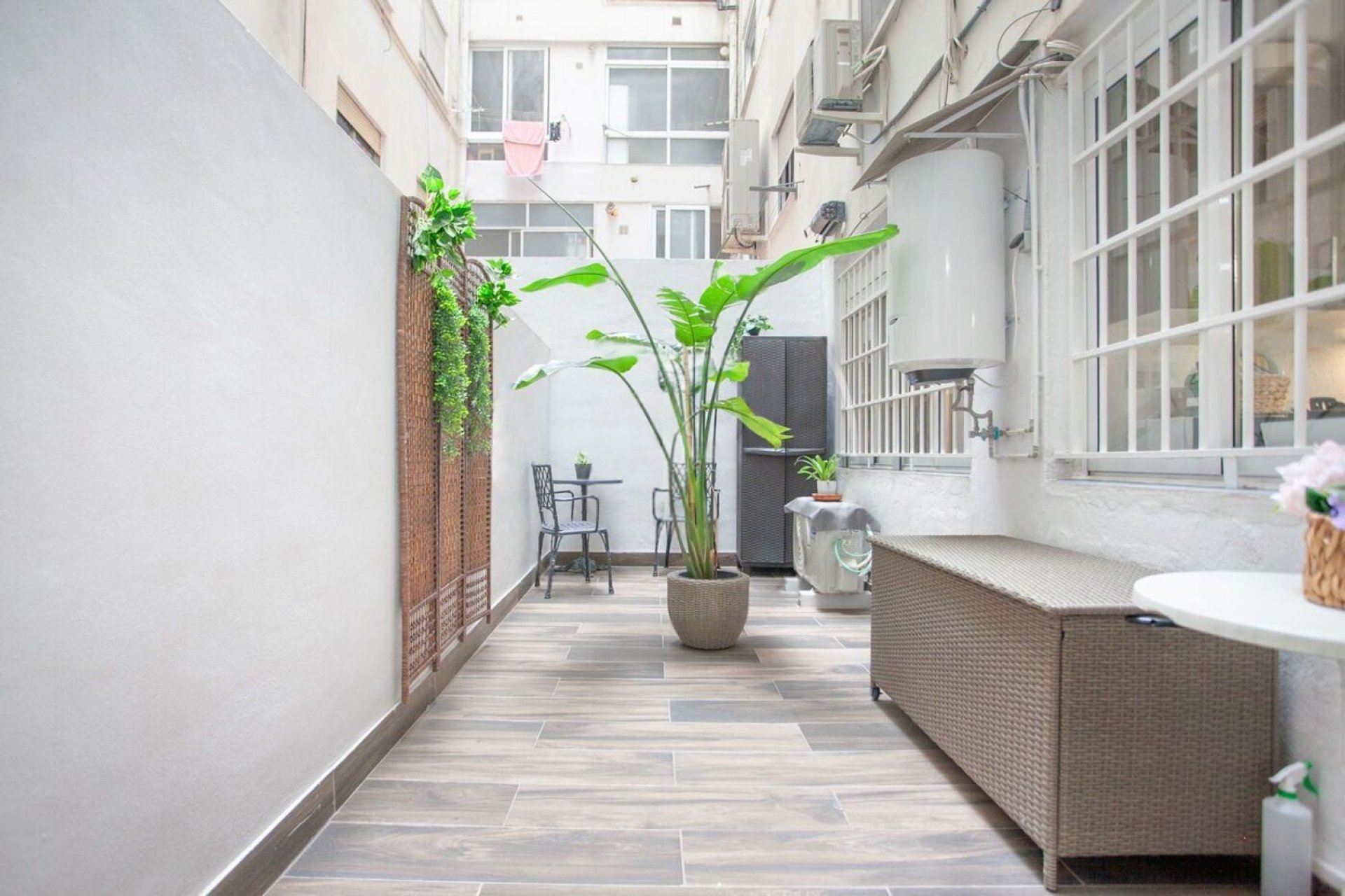 Odsprzedaż - Apartament - Alicante - Ensanche-Diputación