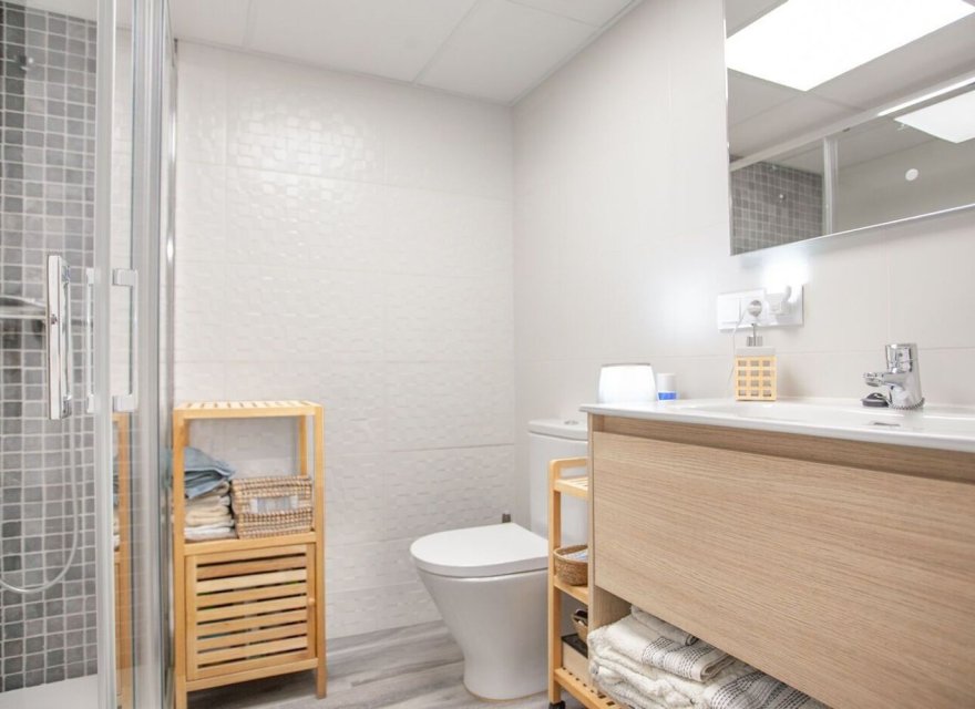 Odsprzedaż - Apartament - Alicante - Ensanche-Diputación