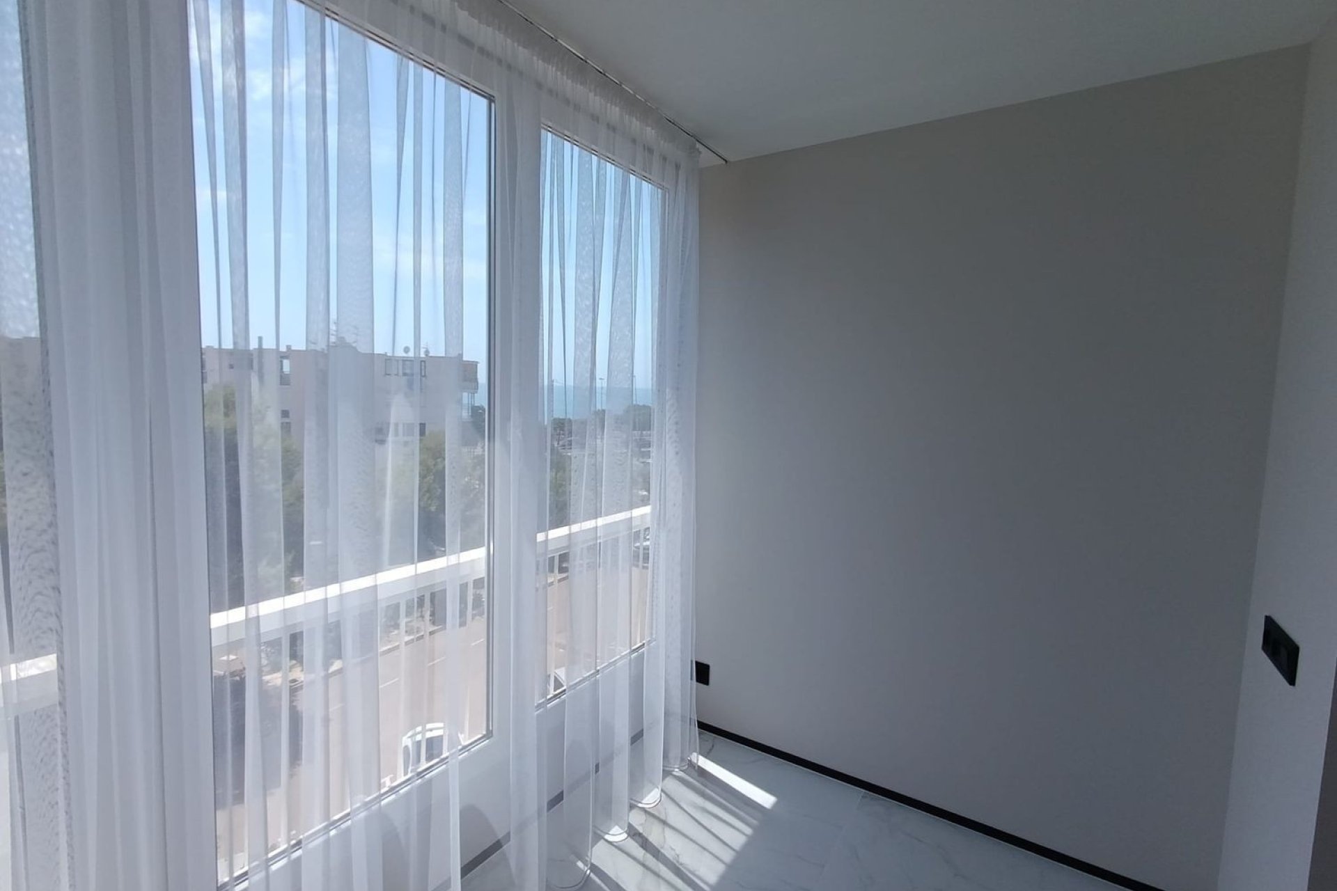 Odsprzedaż - Apartament - Alicante (San Juan) - Cabo de las Huertas