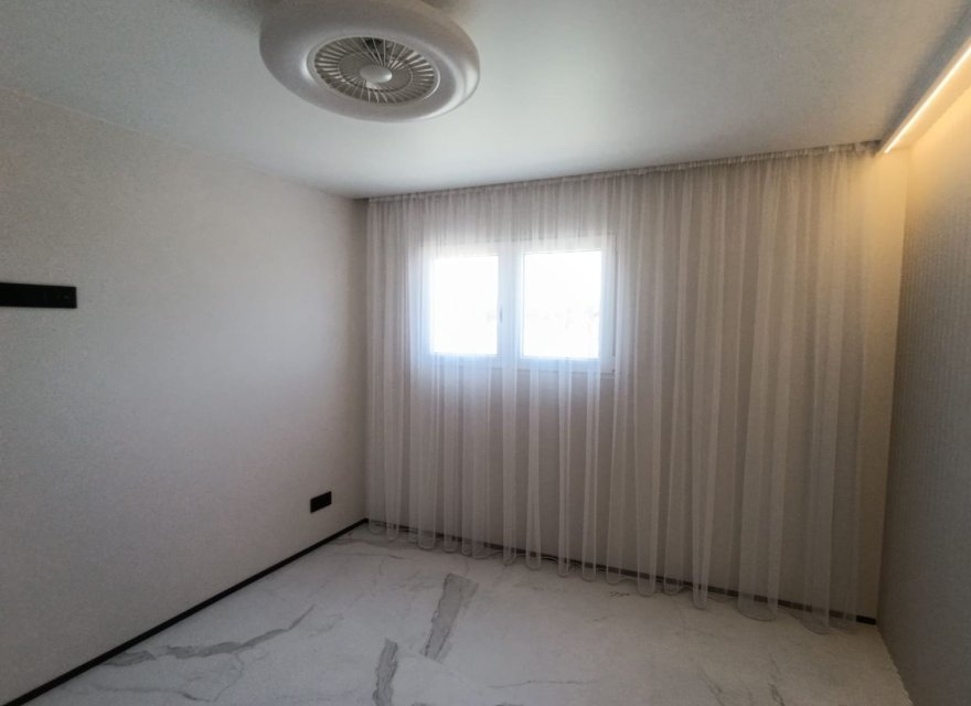 Odsprzedaż - Apartament - Alicante (San Juan) - Cabo de las Huertas