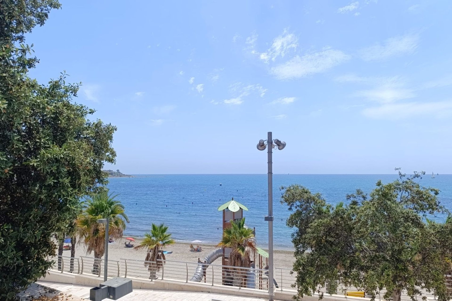 Odsprzedaż - Apartament - Alicante (San Juan) - Cabo de las Huertas