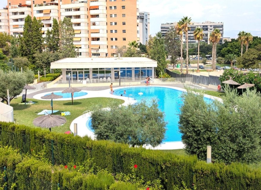 Odsprzedaż - Apartament - Alicante - San Juan de Alicante