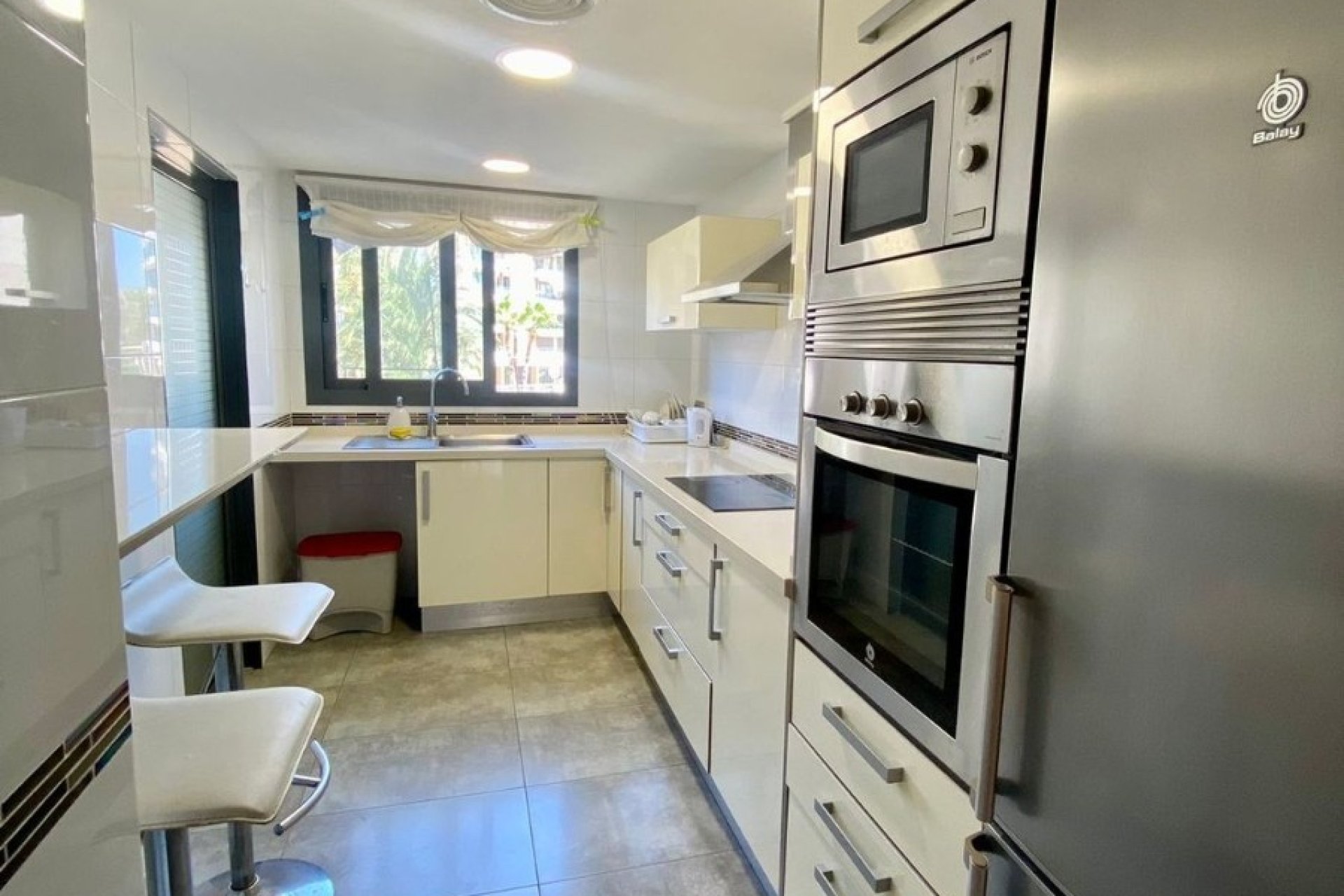 Odsprzedaż - Apartament - Alicante - San Juan de Alicante