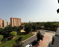 Odsprzedaż - Apartament - Alicante - San Juan de Alicante