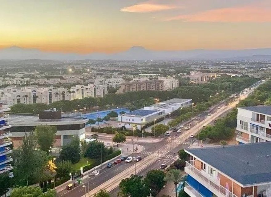 Odsprzedaż - Apartament - Alicante - San Juan de Alicante