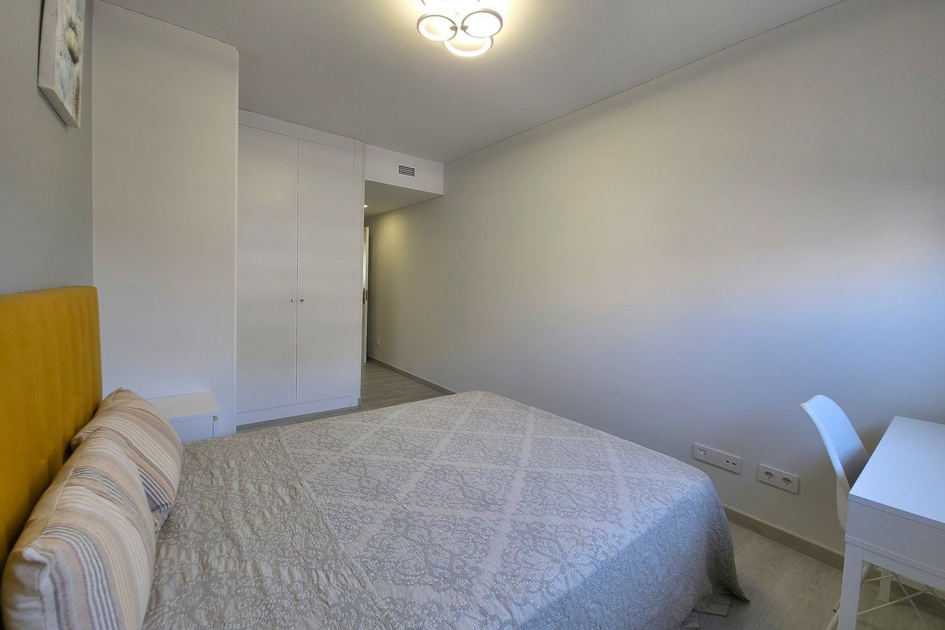 Odsprzedaż - Apartament - Alicante (San Juan) - San Juan Alicante