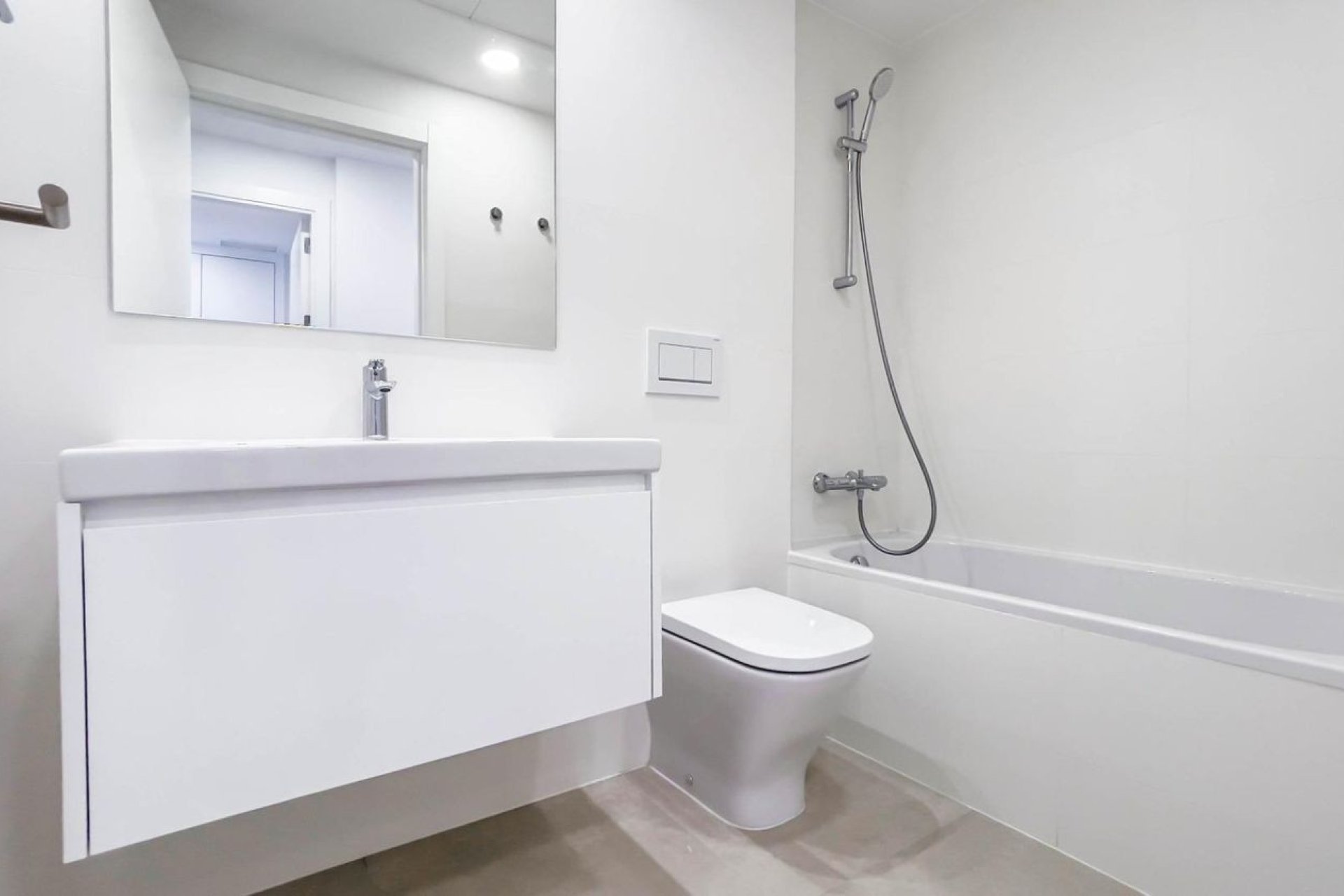 Odsprzedaż - Apartament - Alicante (San Juan) - San Juan de Alicante