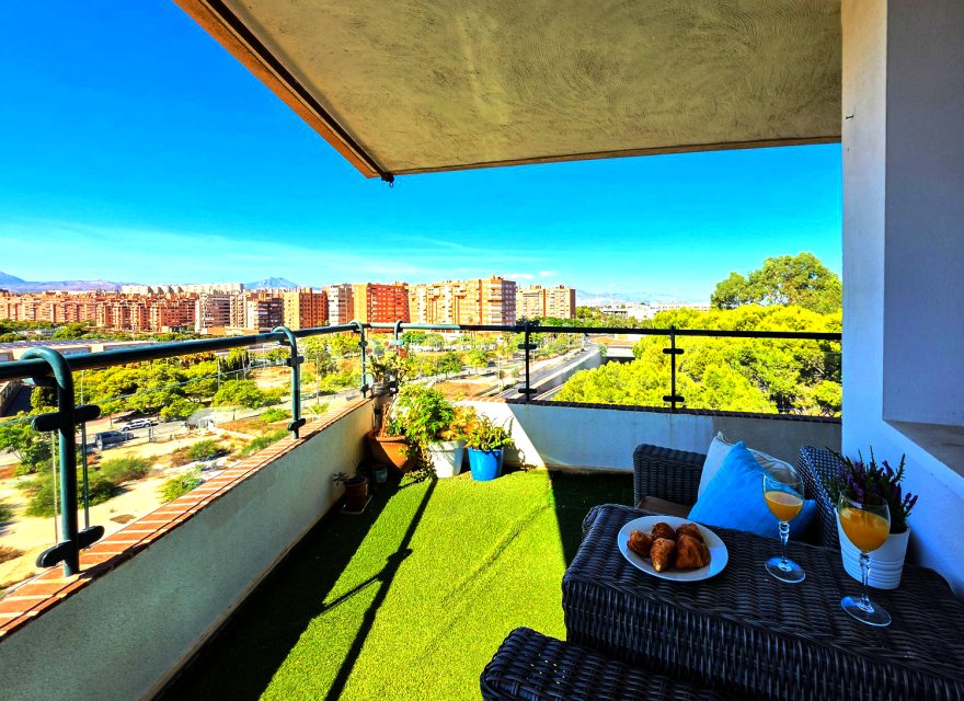 Odsprzedaż - Apartament - Alicante - Vistahermosa