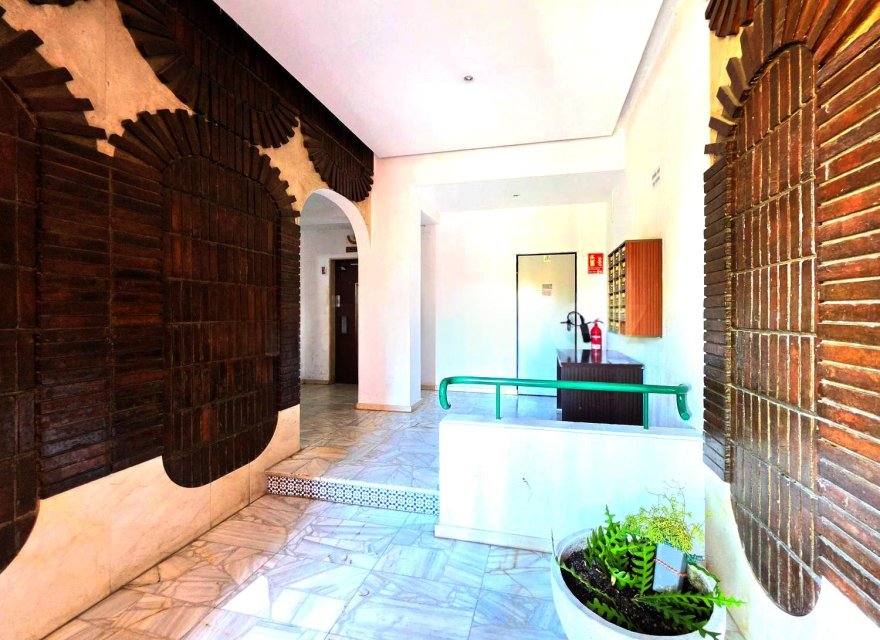 Odsprzedaż - Apartament - Alicante - Vistahermosa
