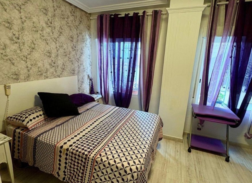 Odsprzedaż - Apartament - Alicante