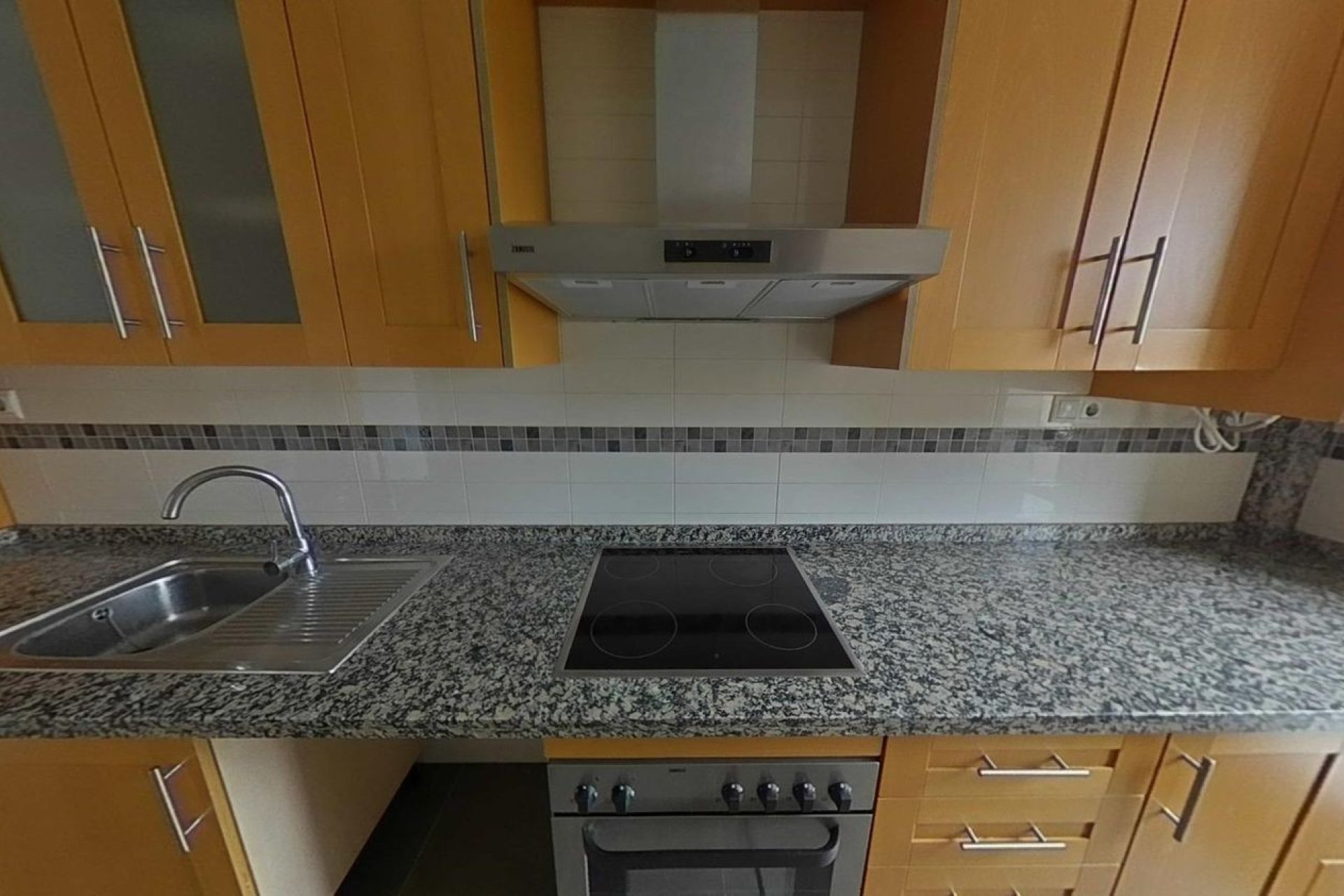 Odsprzedaż - Apartament - Alicante