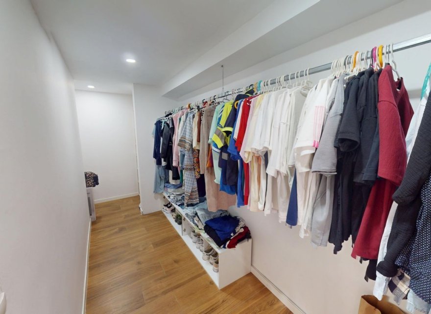 Odsprzedaż - Apartament - Alicante