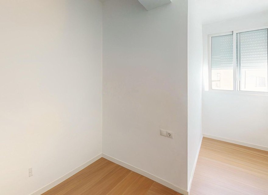 Odsprzedaż - Apartament - Alicante