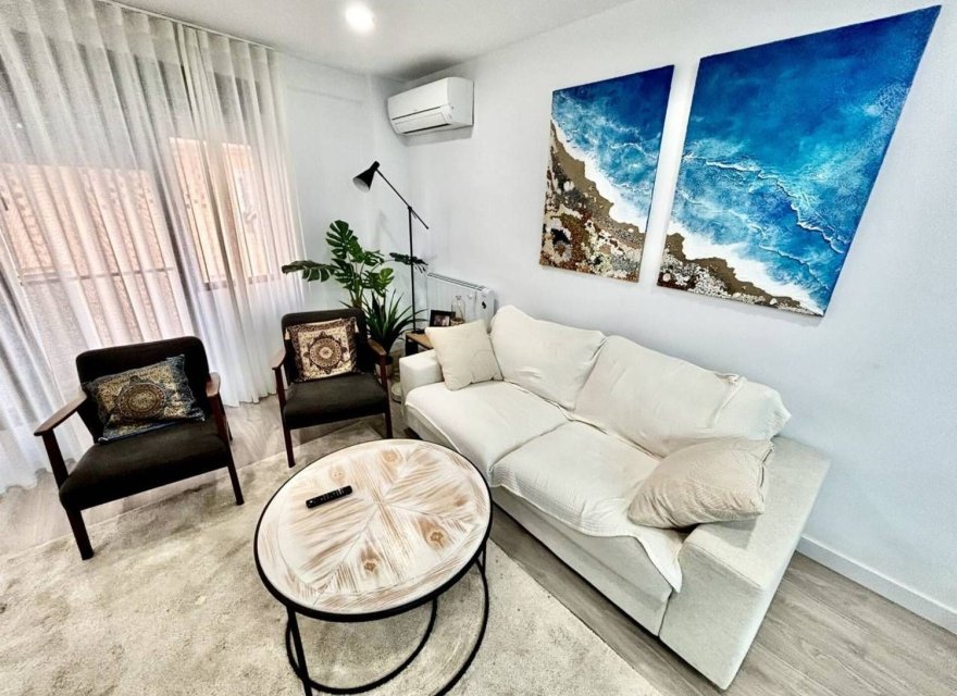 Odsprzedaż - Apartament - Alicante