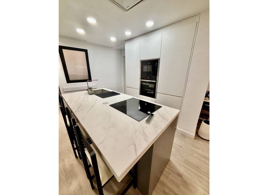 Odsprzedaż - Apartament - Alicante