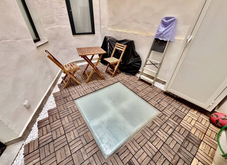 Odsprzedaż - Apartament - Alicante