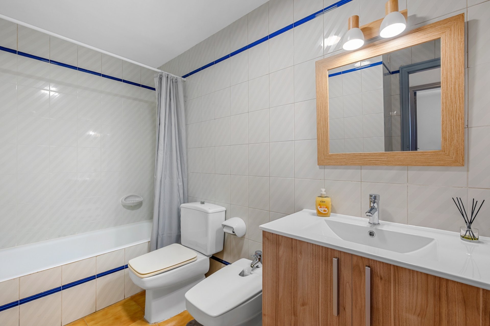 Odsprzedaż - Apartament - Altea