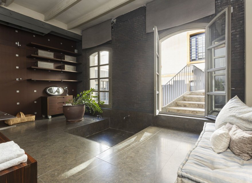 Odsprzedaż - Apartament - Barcelona