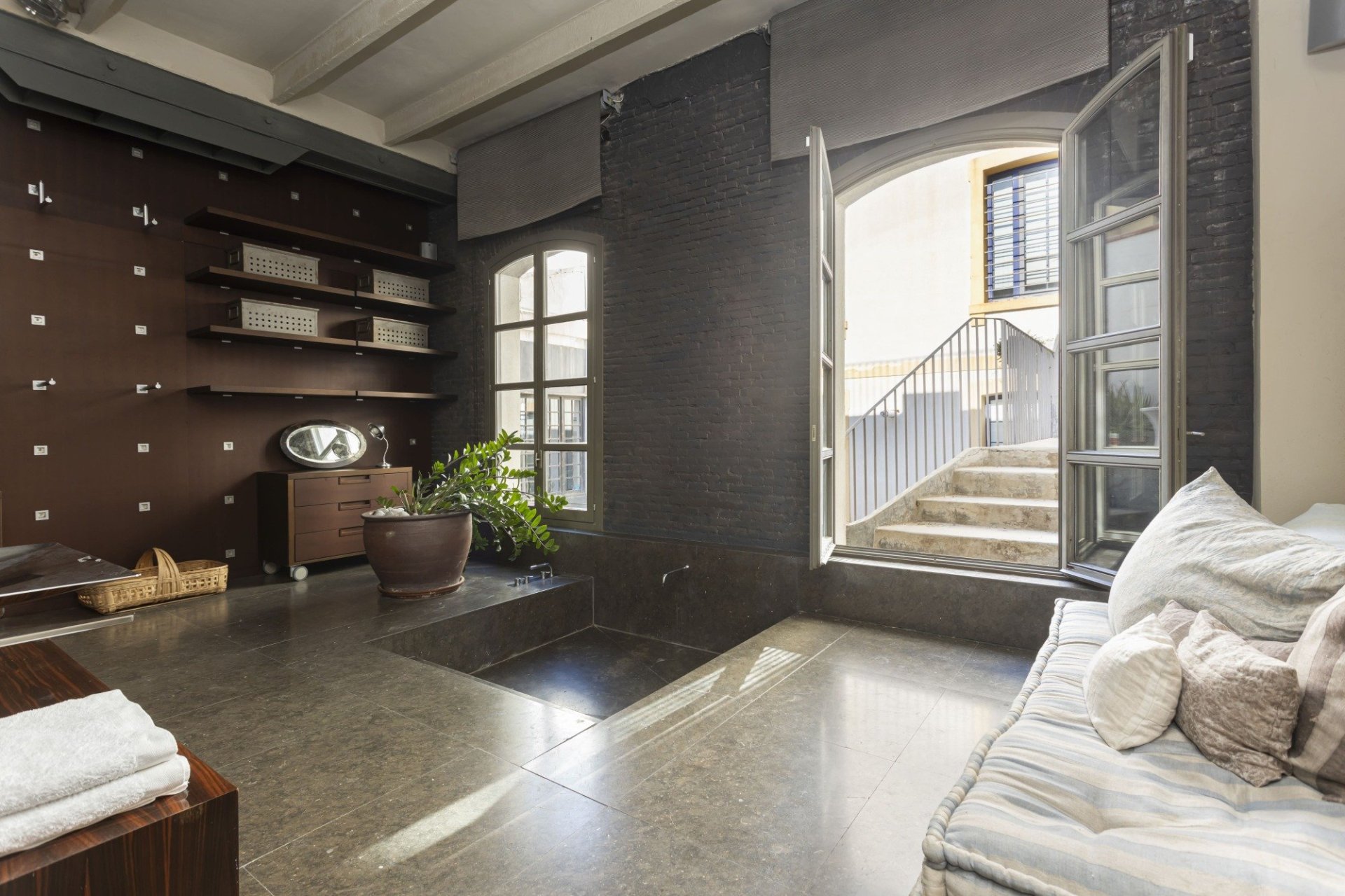 Odsprzedaż - Apartament - Barcelona