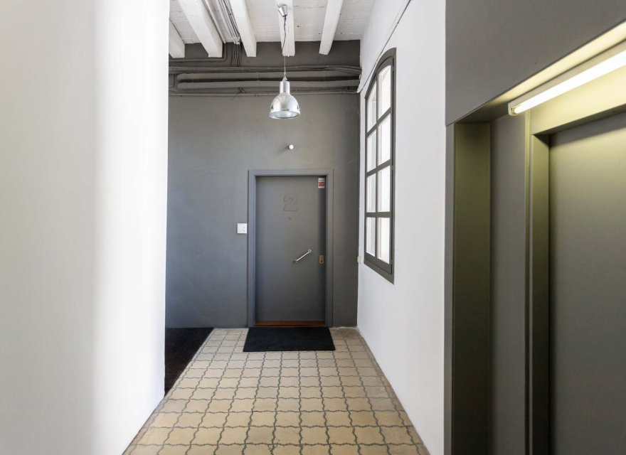 Odsprzedaż - Apartament - Barcelona