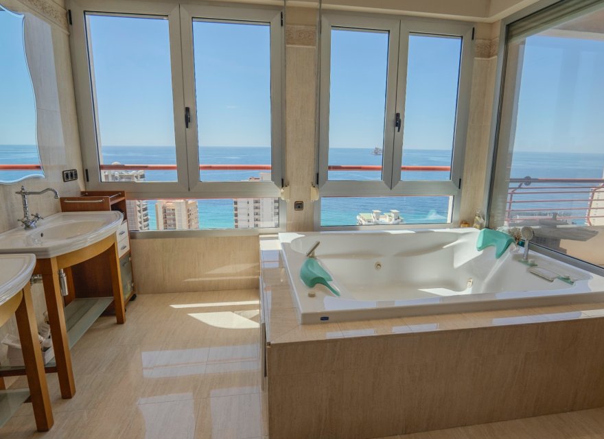 Odsprzedaż - Apartament - Benidorm - Coblanca