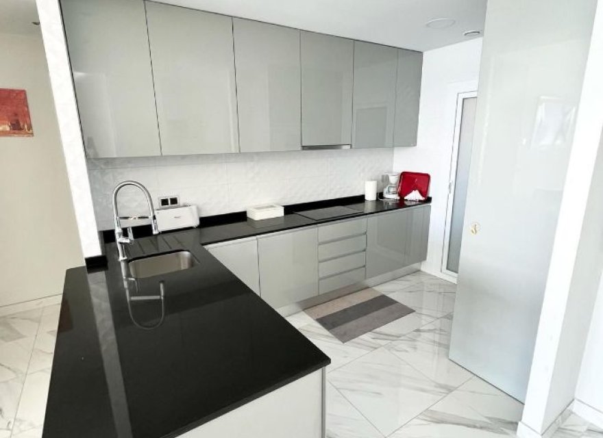 Odsprzedaż - Apartament - Benidorm - Costa Blanca