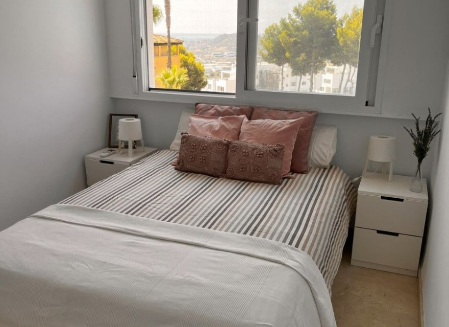 Odsprzedaż - Apartament - Benidorm - Golf Bahía