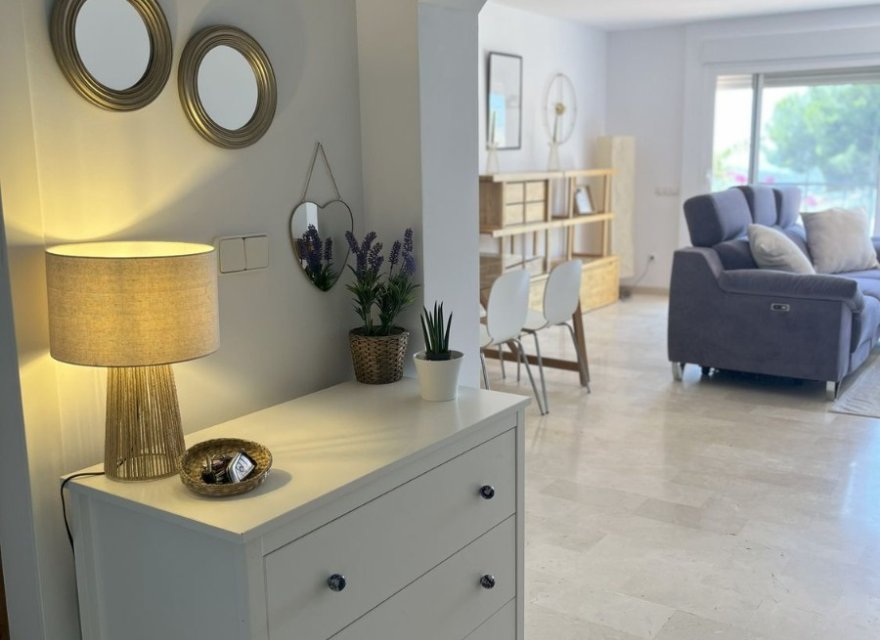 Odsprzedaż - Apartament - Benidorm - Golf Bahía