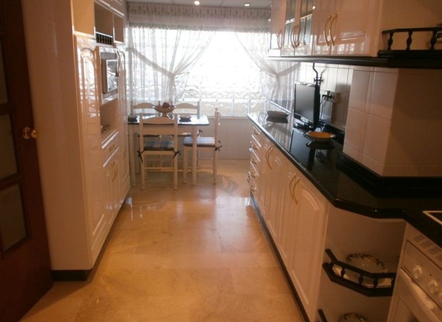 Odsprzedaż - Apartament - Benidorm - Levante