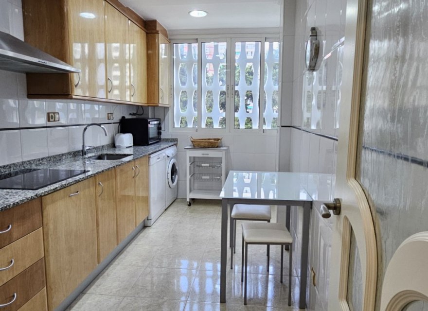 Odsprzedaż - Apartament - Benidorm - Levante