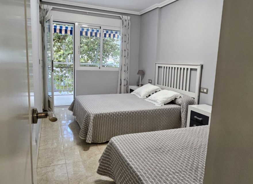 Odsprzedaż - Apartament - Benidorm - Levante