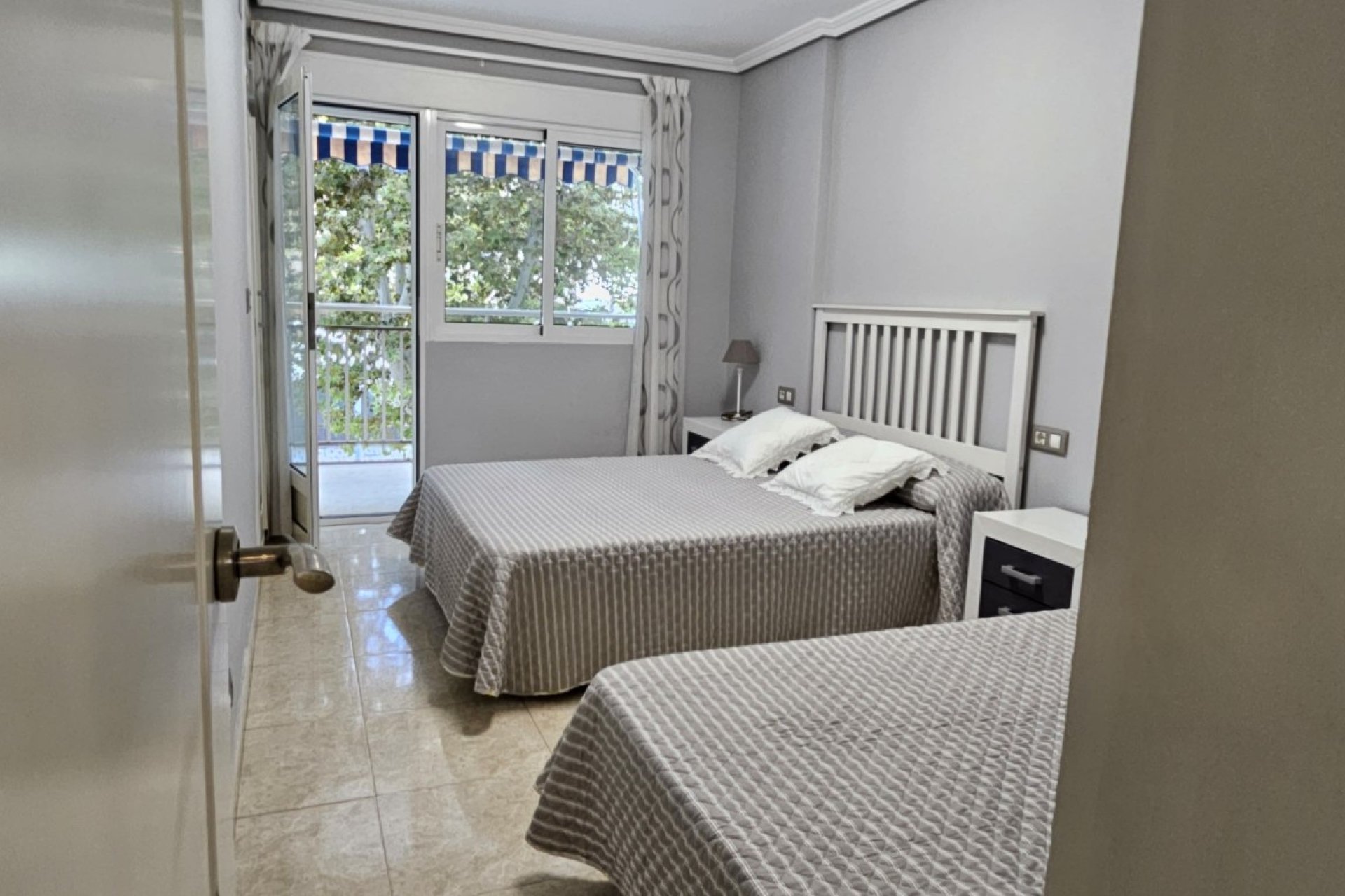 Odsprzedaż - Apartament - Benidorm - Levante